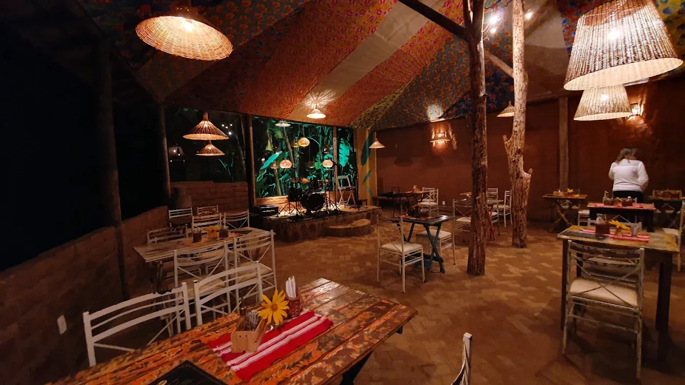 Onde comer em Lapinha da Serra: restaurantes, bares e mercados do vilarejo